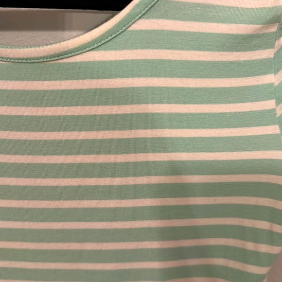 GUESS crop T-shirt,White and light blue stripes. Size small.Reversible scoopneck - Picture 3 of 4